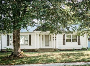 1906 Brentwood Dr, Springfield, IL 62704