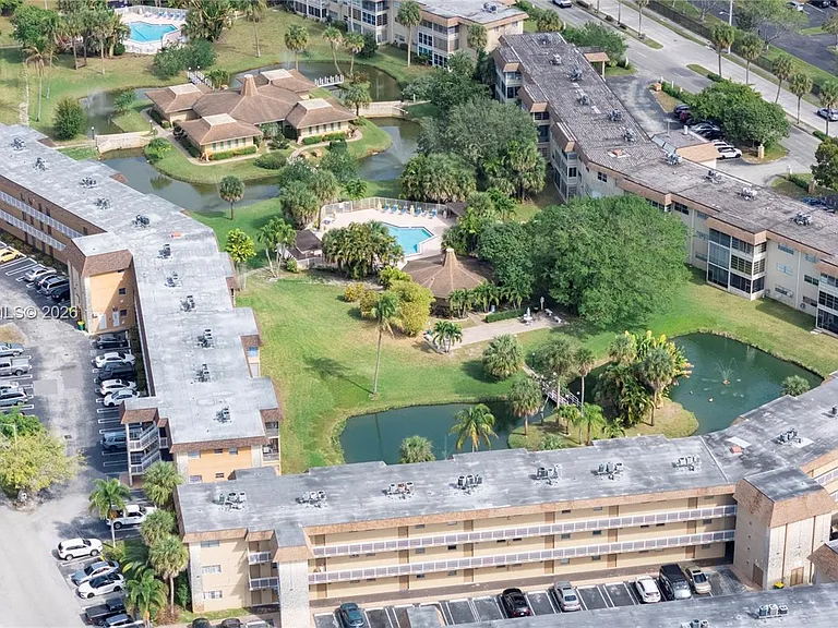5021 W Oakland Park Blvd #204 — Photo 21