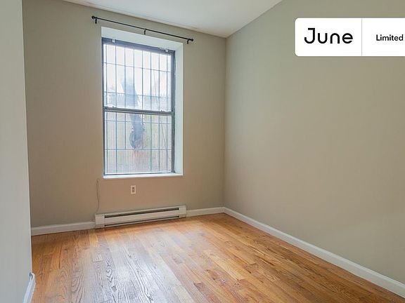 4th image of 354 Cathedral Pkwy #4-D