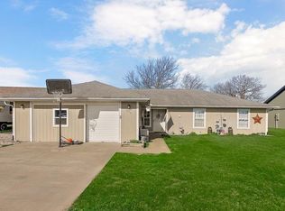 528 S Truman Rd, Archie, MO 64725