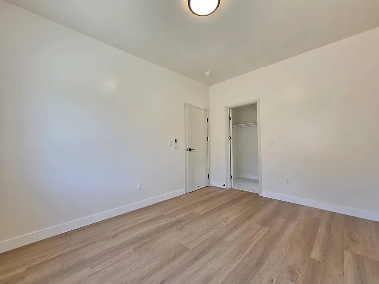 11821 Pipeline Ave #2 — Photo 15
