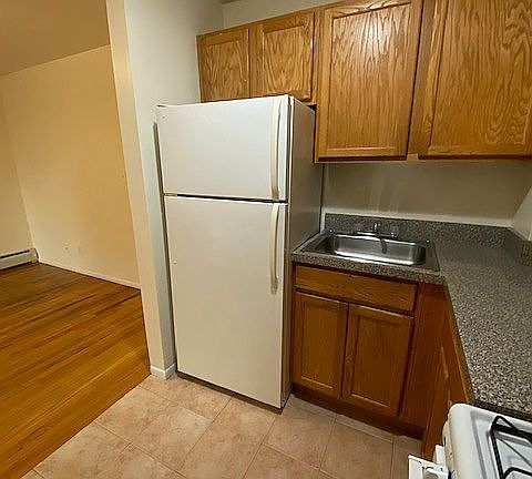 5th image of 20-11 38th St #3