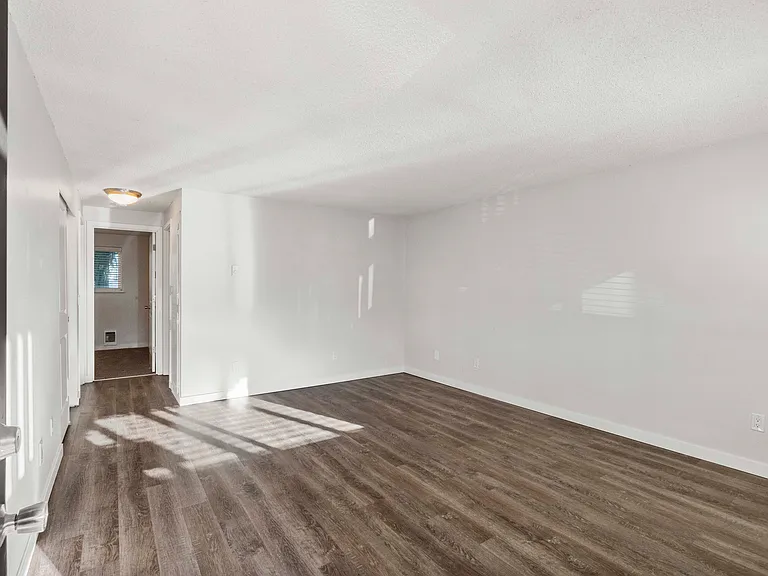 Canyon Ridge Apartments — Photo 5