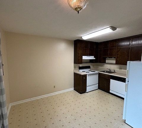 5th image of 610 Franklin St