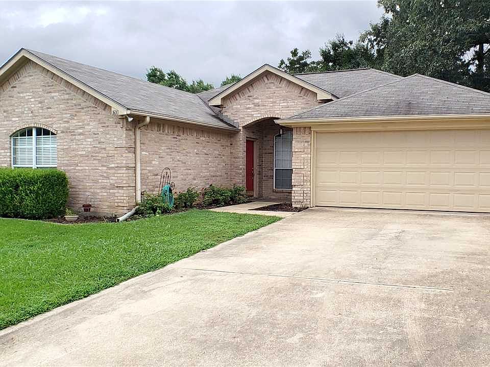1st image of 1600 Emily Ln