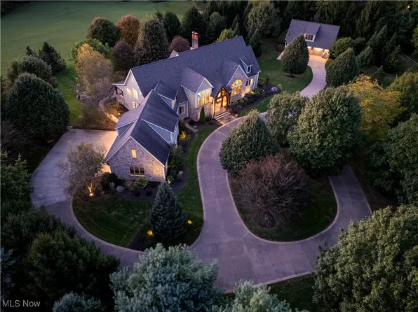 2290 Linwood Ct, Wooster, OH 44691