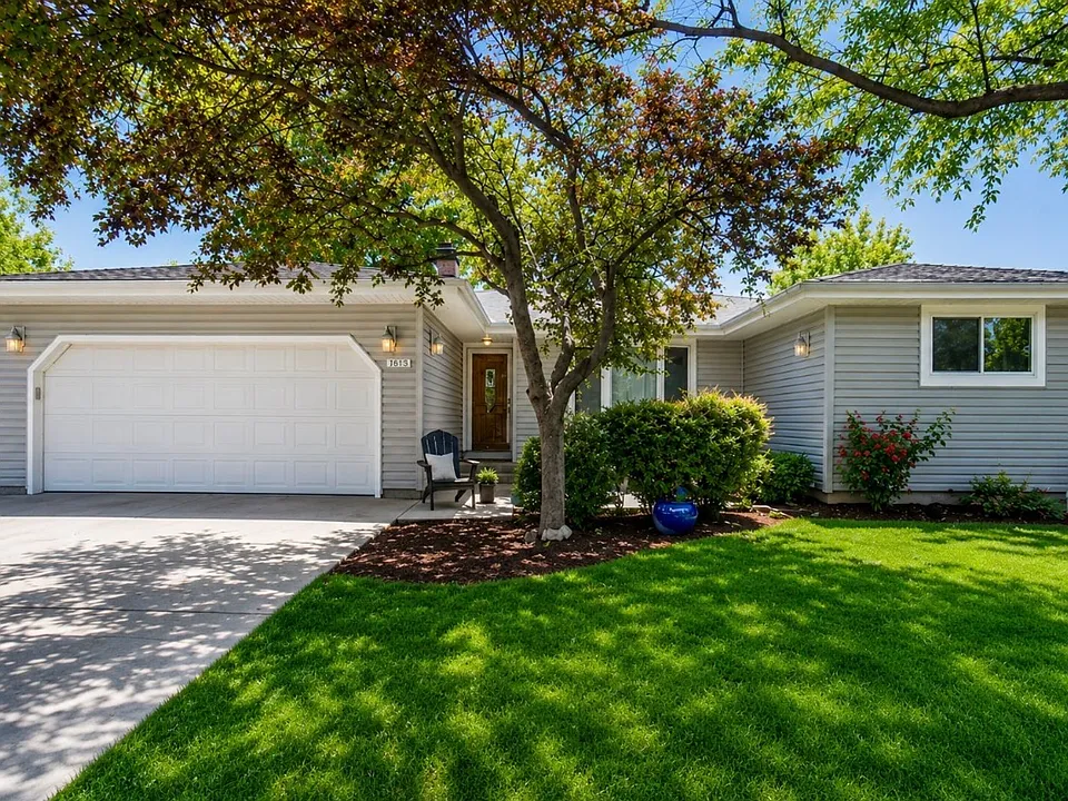 3101 Arbor Dr