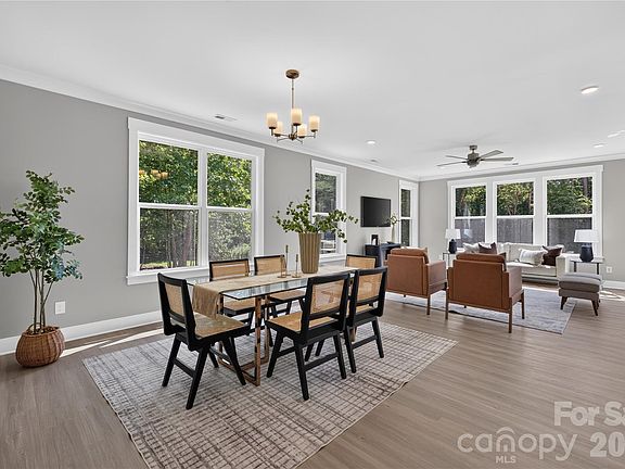 5th image of 3869 12th Street Ct NE