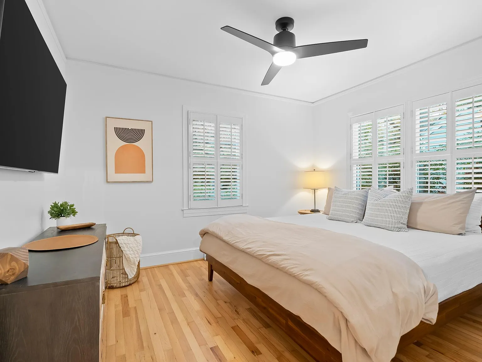 2 bed, $2,900 — Photo 3