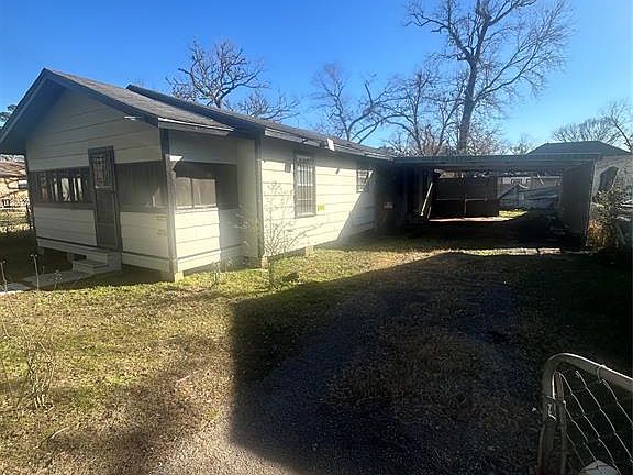 2nd image of 2237 Wilburforce St