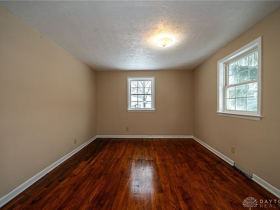 5th image of 8030 Thomas Rd