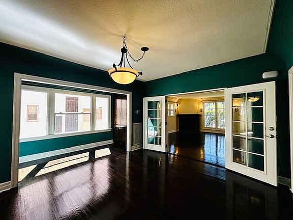 4th image of 1102 S Cochran Ave #1104