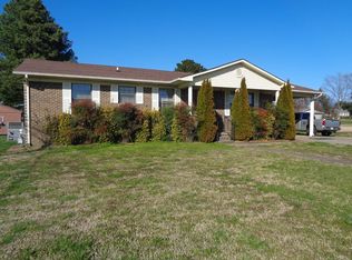 400 9th St, Lawrenceburg, TN 38464