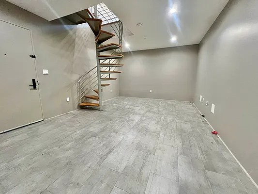 Rented by ERNY LLC | media 27