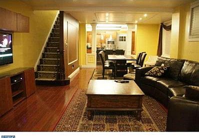 3rd image of 919 Serrill Ave