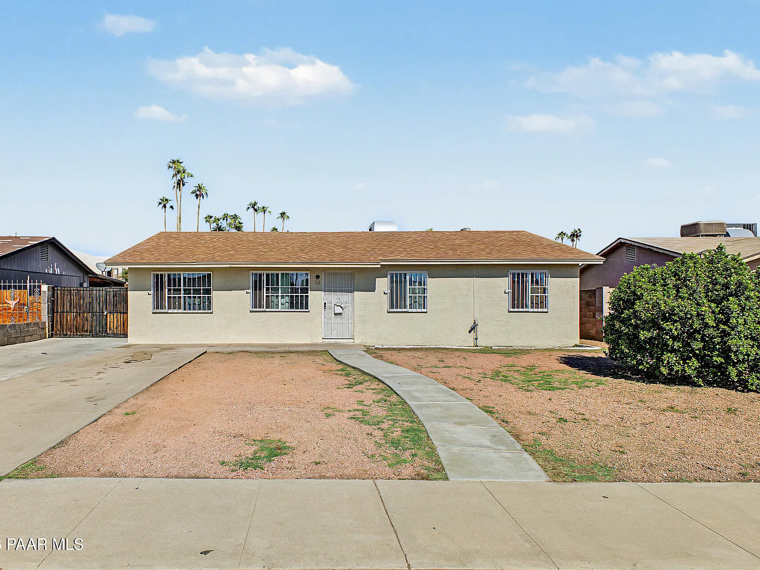 4 bed, 2.0 bath, 1188 sqft, $2,100 — Photo 1