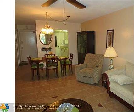 4th image of 17000 NE 14th Ave APT 101