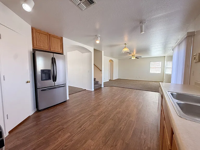 6036 W Wood St — Photo 14