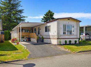 15875 20th Ave #5, Surrey, BC V4A2B1