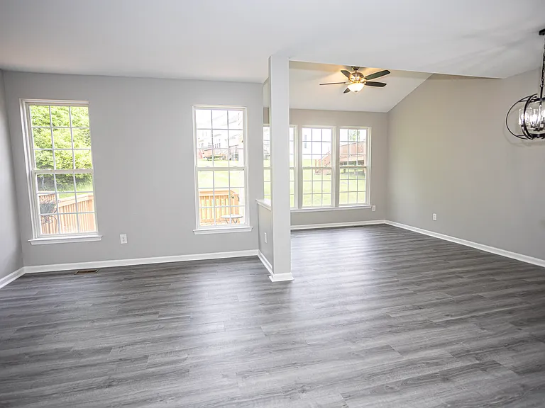 556 Mockingbird Way — Photo 7