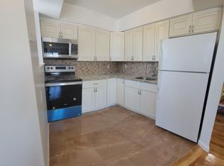 59-23 156th St #3A, Flushing, NY 11355