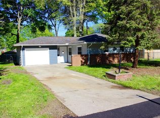 2585 Cathy Dr NE, Canton, OH 44705