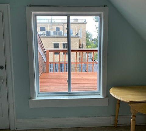 4th image of 259 Ashland Ave #3