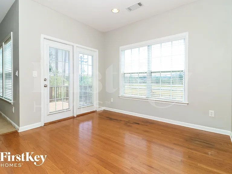 1460 Independence Trl — Photo 5