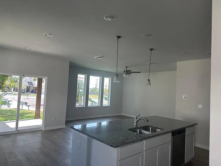 2101 Wheelbarrow Way #A — Photo 4