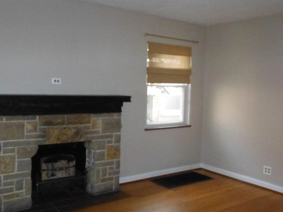4th image of 4250 Blaney Ave
