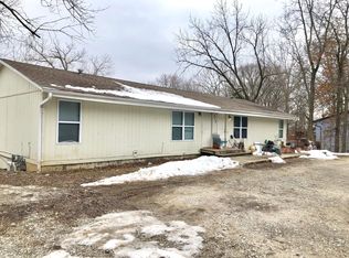 7212 N Wade School Rd #A, Columbia, MO 65202