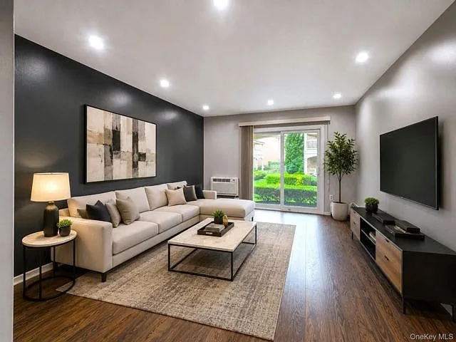 1315 Estates Ln #1 — Photo 6