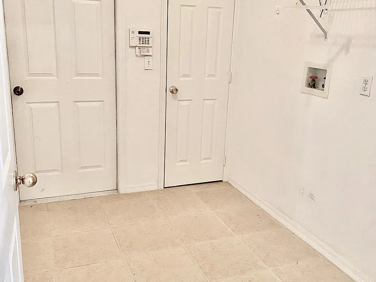 647 Bridge Creek Blvd — Photo 6