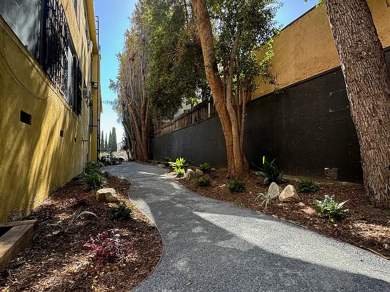 1845 Canyon Dr #12 — Photo 15
