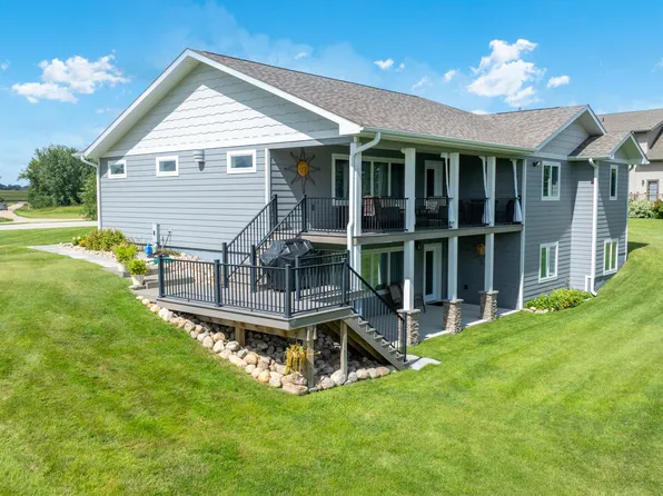 48056 Oak Bay Dr, Big Stone City, SD 57216