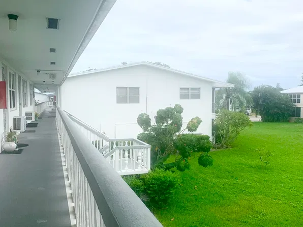 137 Coventry F, West Palm Beach, FL 33417