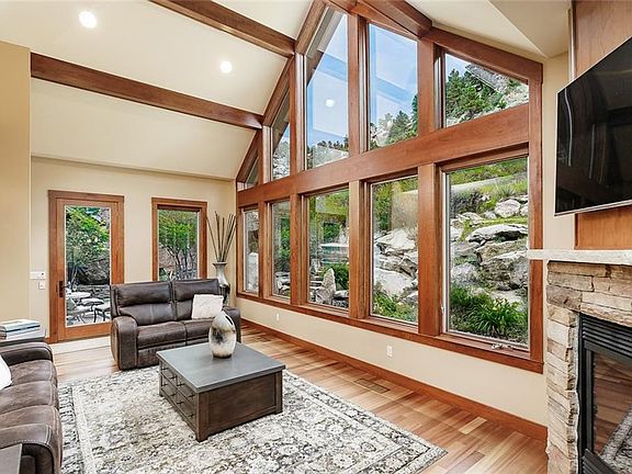 5th image of 3225 Alpine Dr