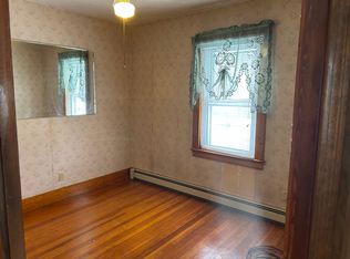 121 Hope St #1, New Bedford, MA 02745