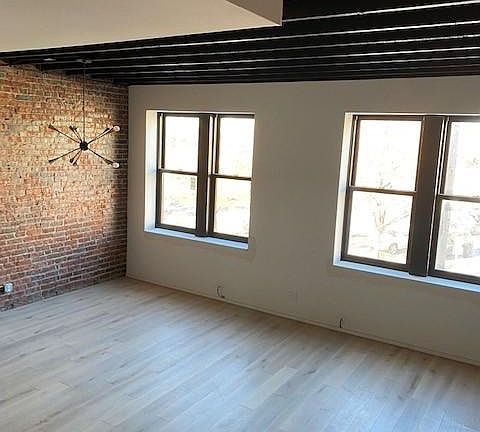 Partial Dining / Living areas