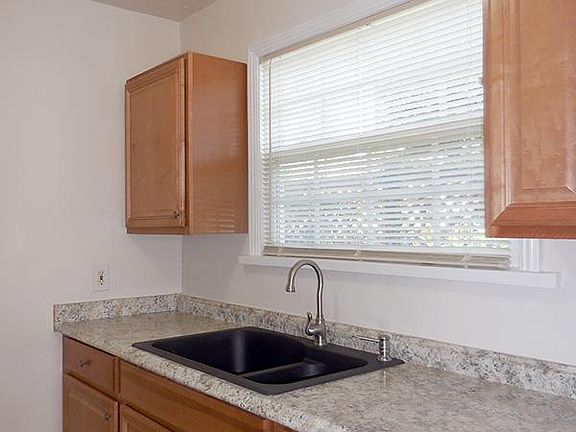 5th image of 4455 Hollister Ave APT 7