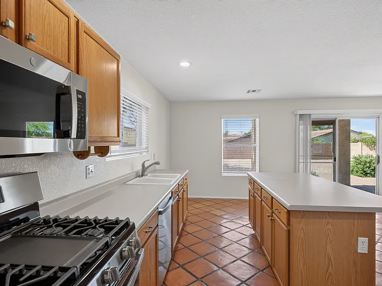 10360 E Malta St — Photo 13