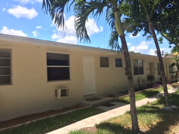 2303 Adams St, Hollywood, FL