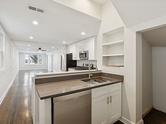 4th image of 1804 N Richmond St APT 1F