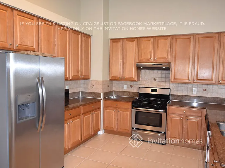 6469 Bay Island Ct — Photo 2