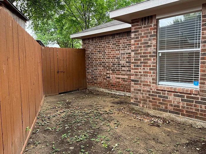 1007 Shaw St — Photo 27
