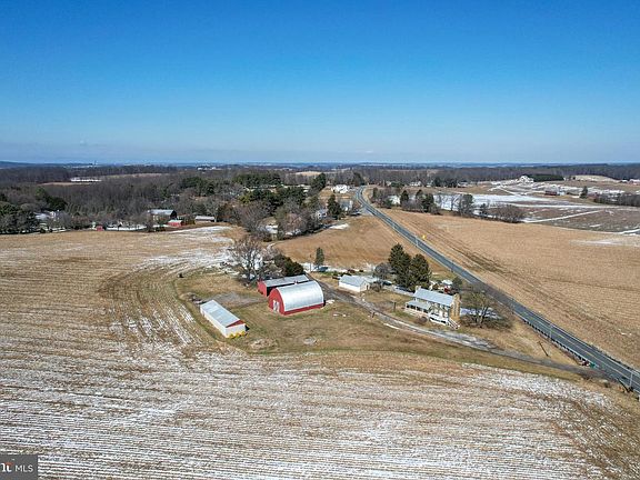 4th image of 3026 Marston Rd