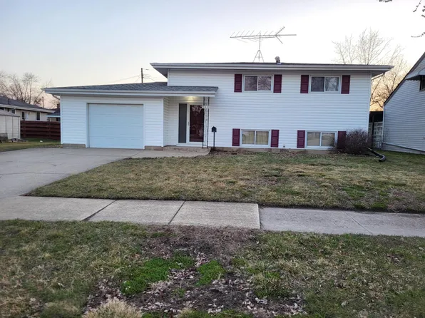 9420 Saric Dr, Highland, IN 46322