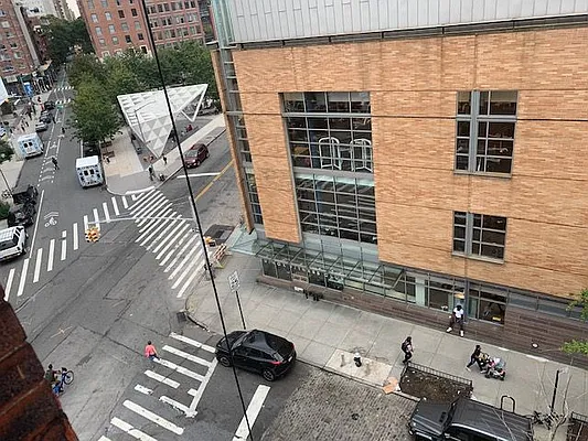 Rented by Compass | media 18