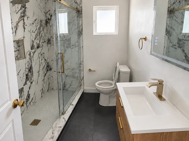 1109 S Spruce St #D — Photo 4