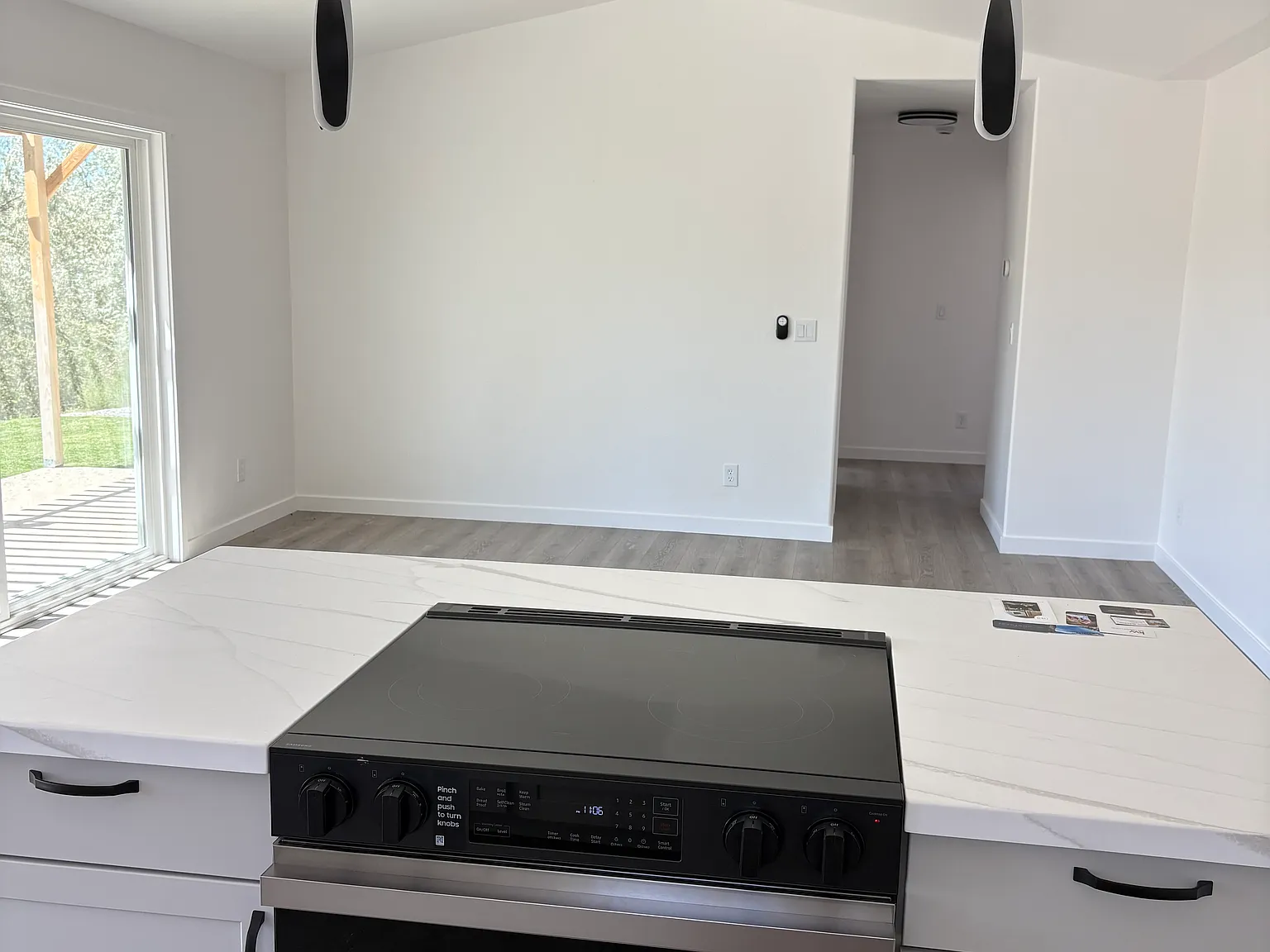 4 bed, 1750 sqft, $2,900 — Photo 3